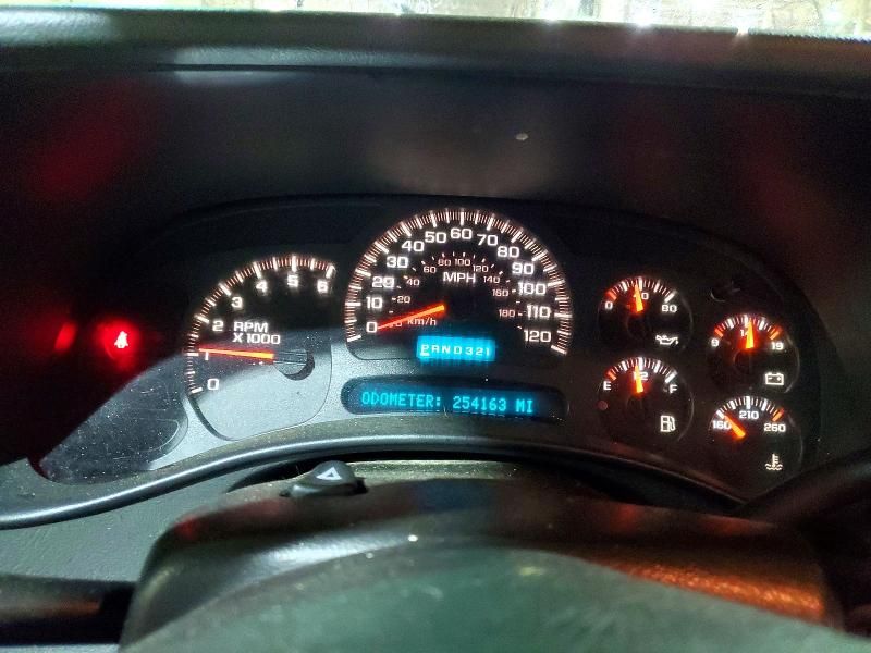 2004 Chevrolet Suburban K1500