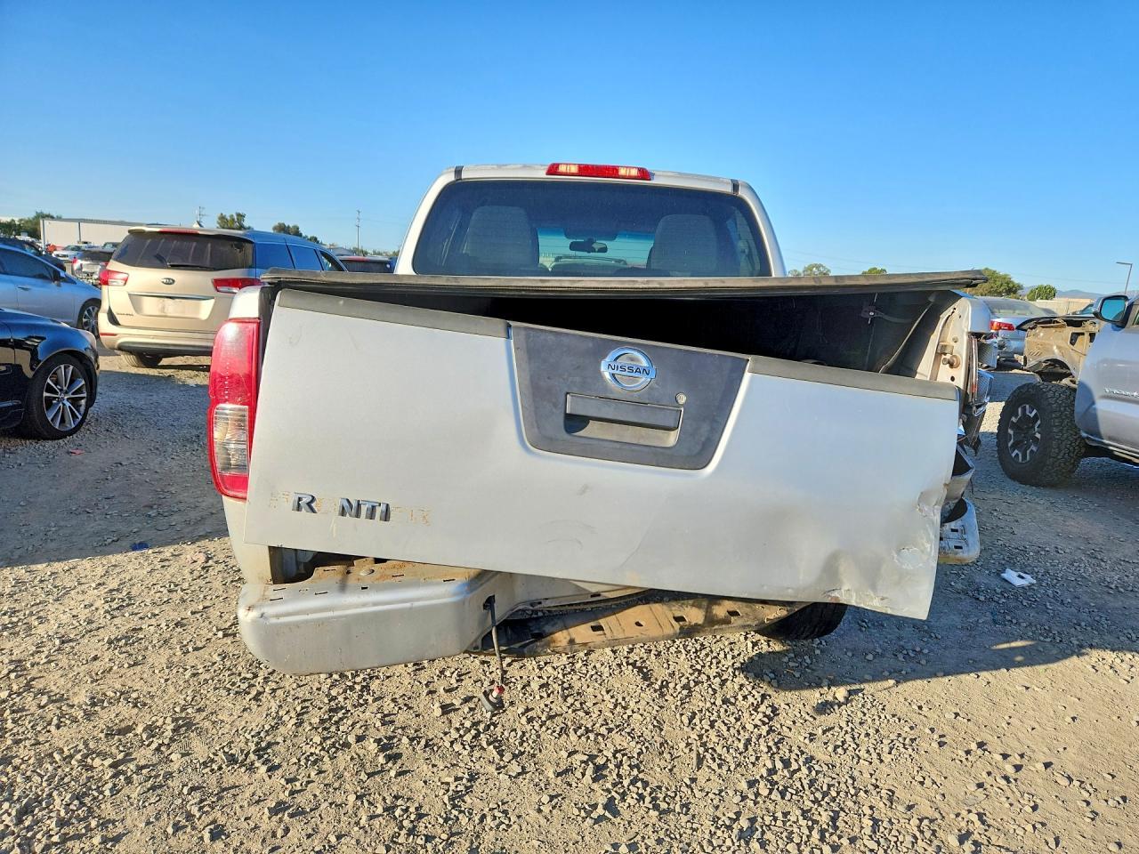 2012 Nissan Frontier s