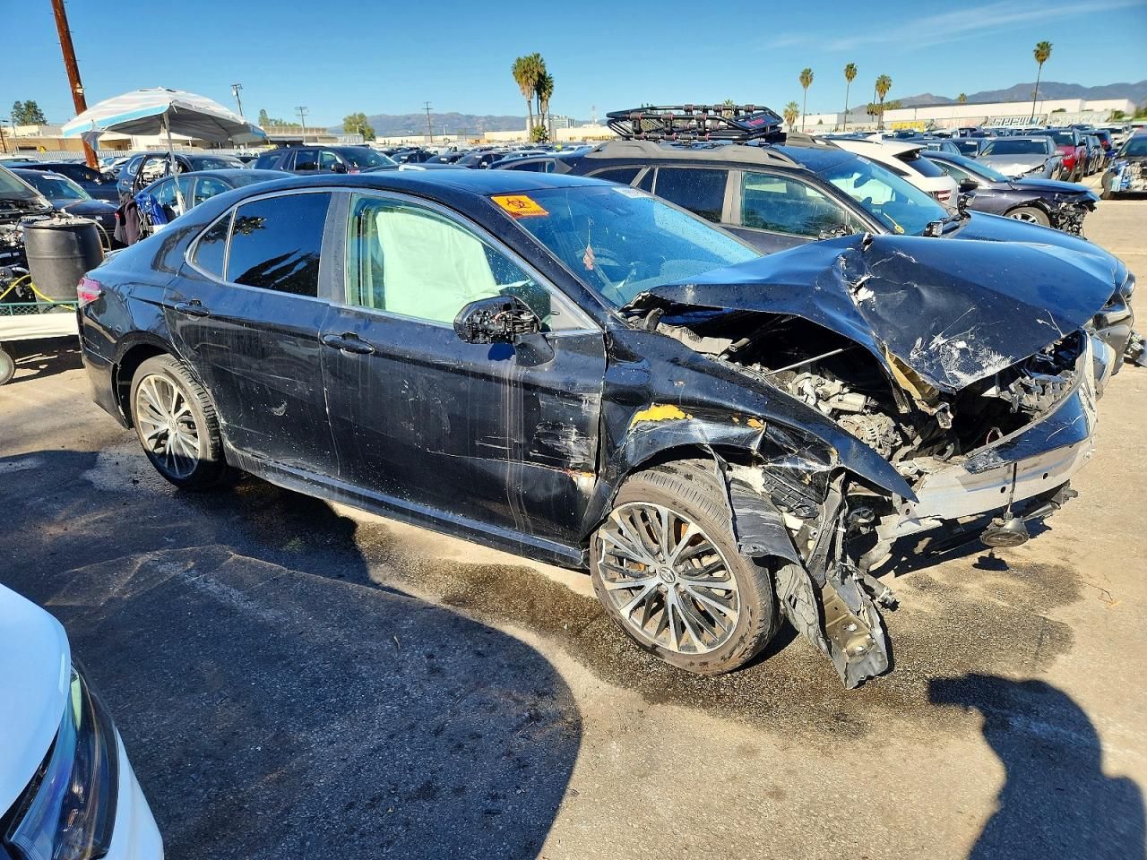 2020 Toyota Camry se