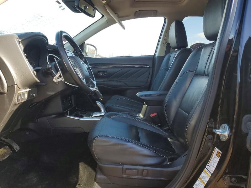 2018 Mitsubishi Outlander se