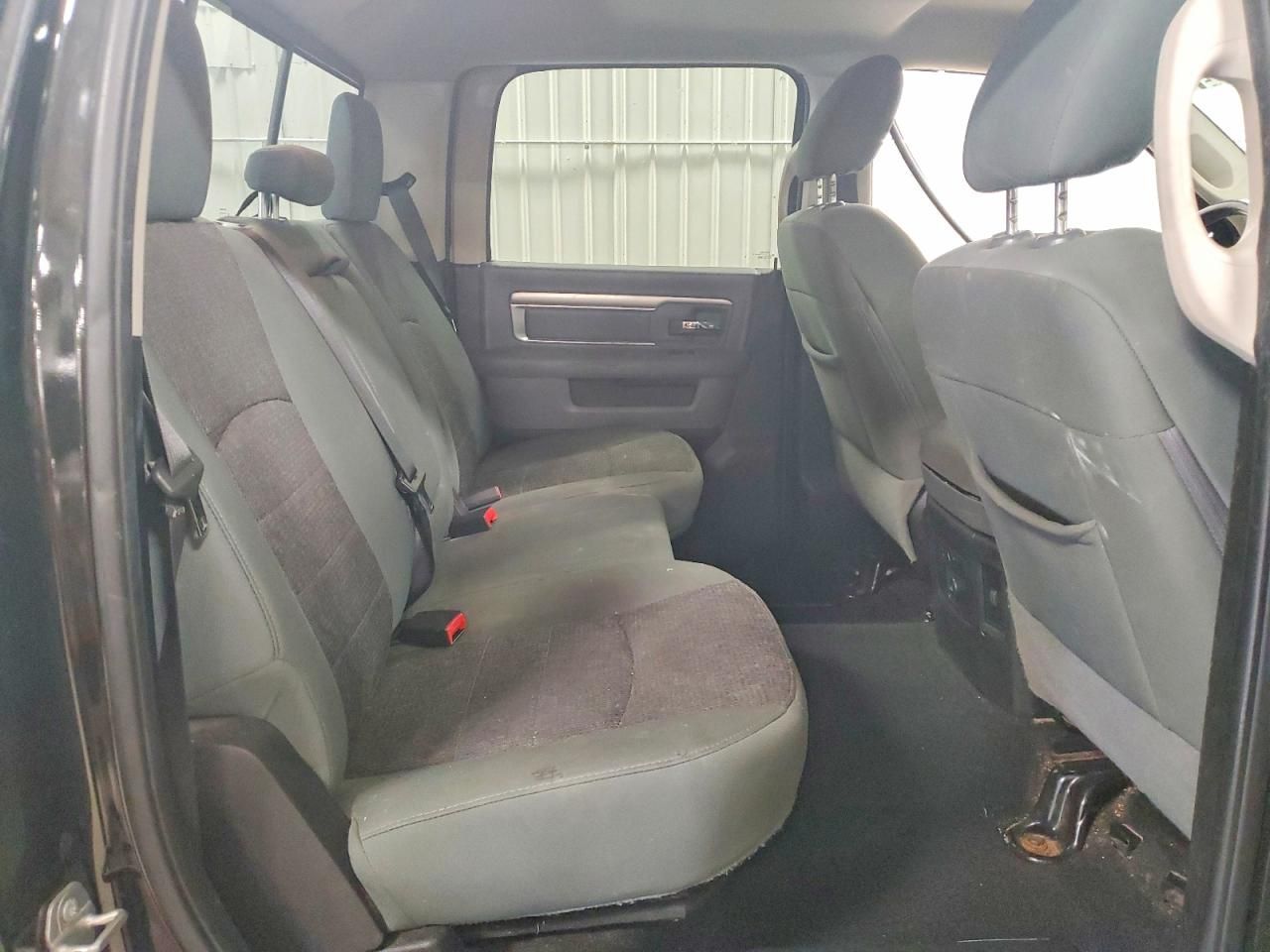 2016 Dodge Ram 1500 slt