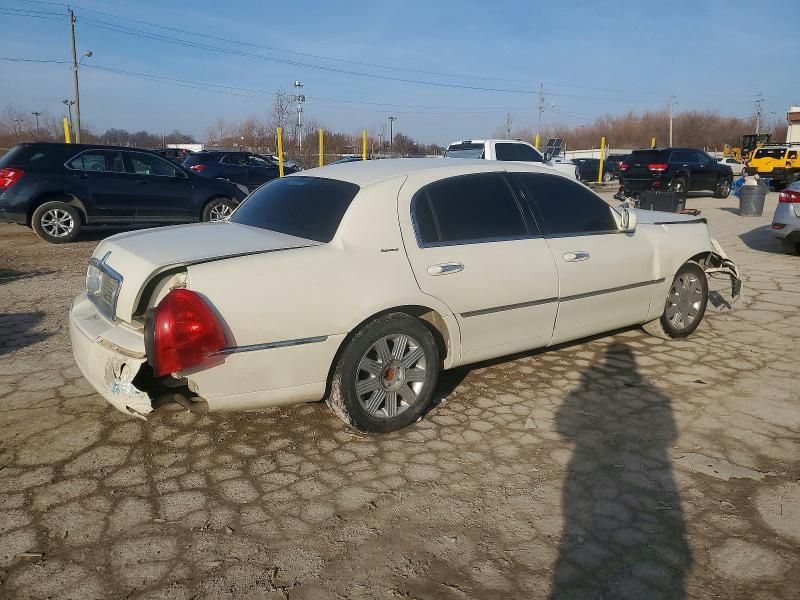 2006 Lincoln Town car Signature