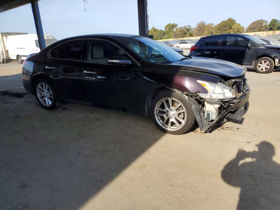 2011 Nissan Maxima s
