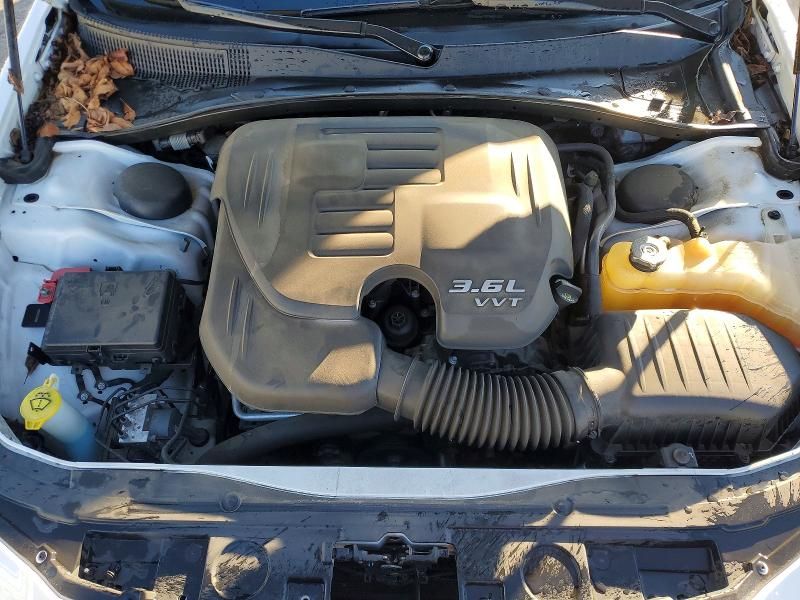 2016 Chrysler 300 Limited