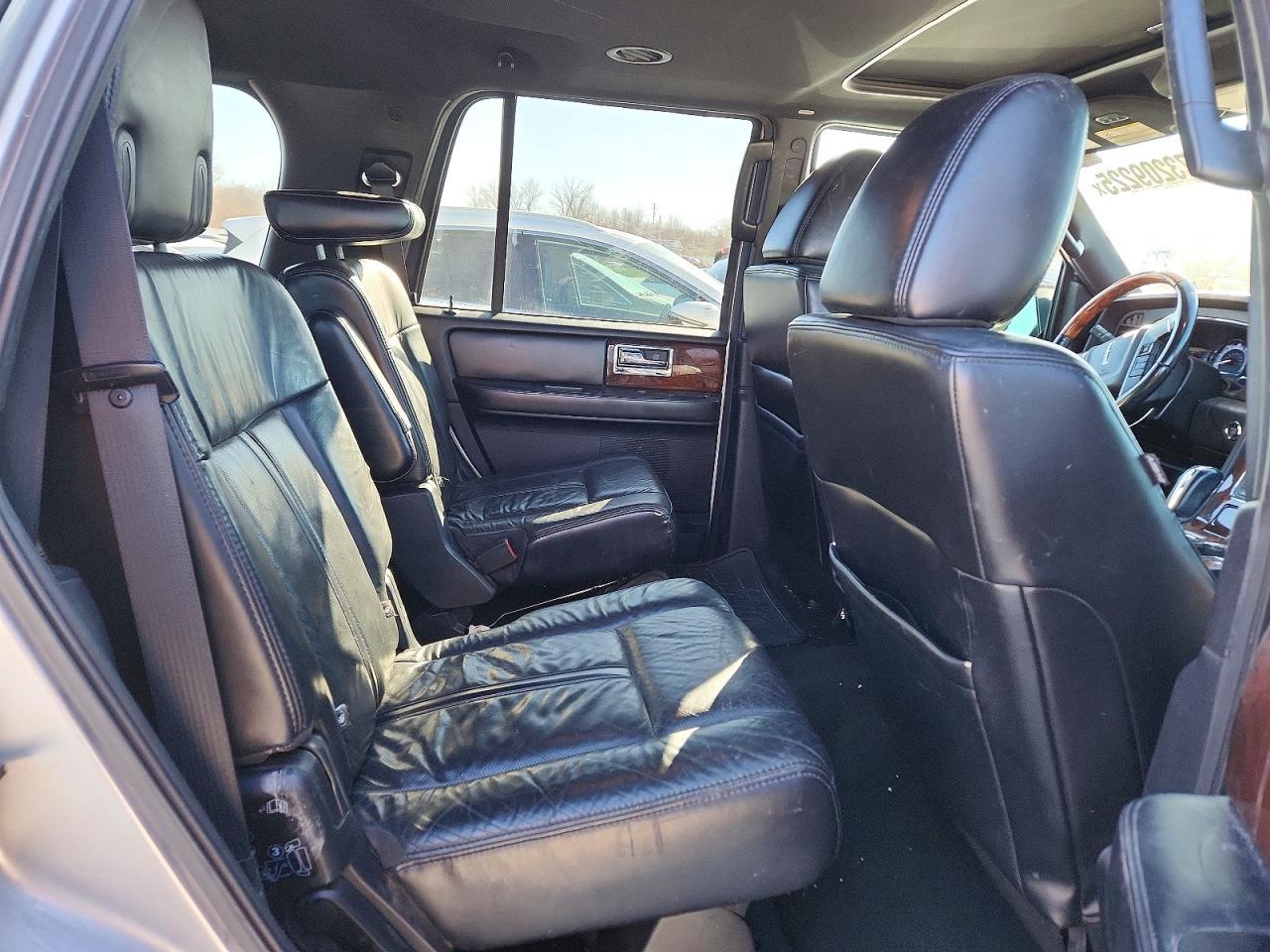 2016 Lincoln Navigator Select