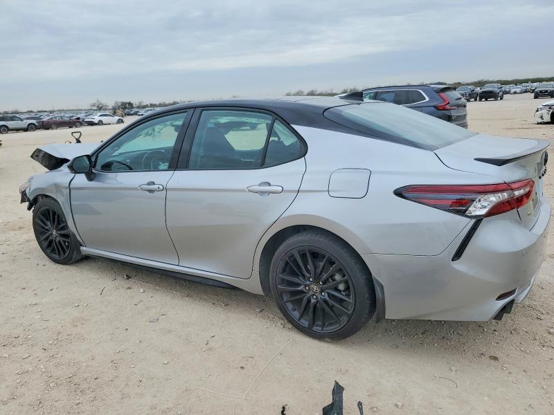 2022 Toyota Camry xse V6