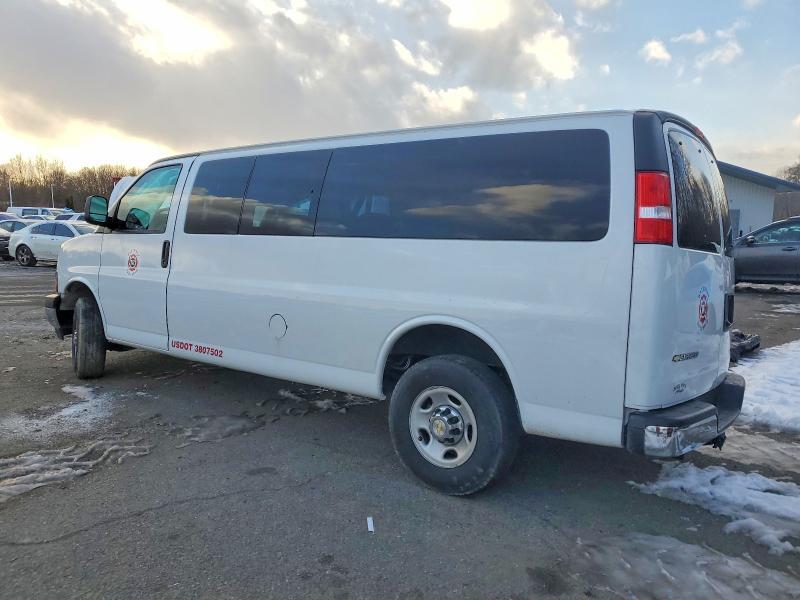 2024 Chevrolet Express G3500 LT