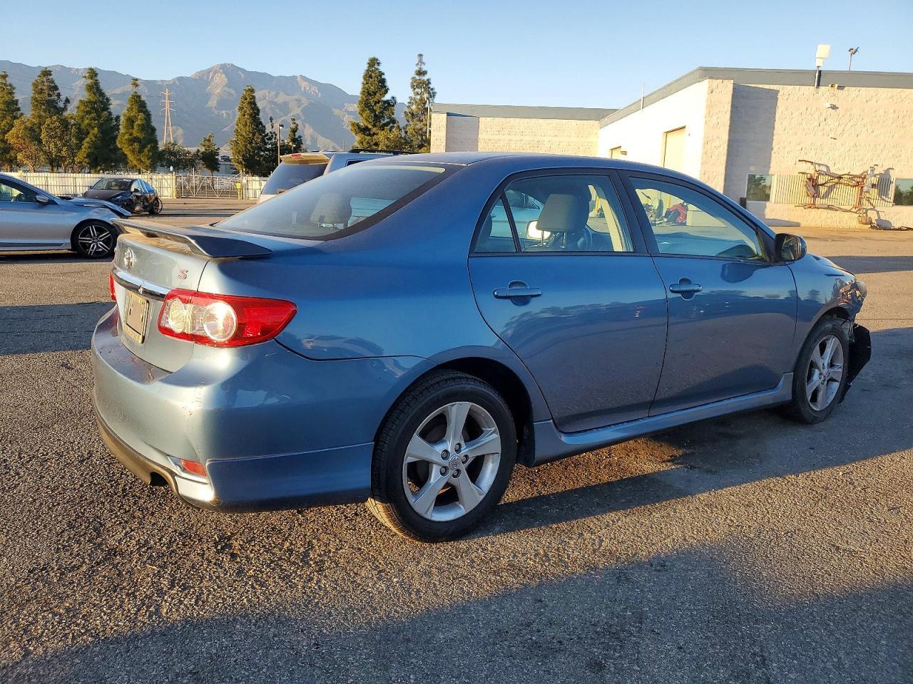 2013 Toyota Corolla s