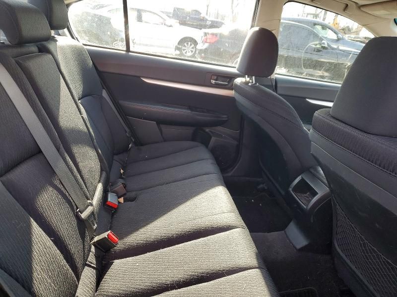 2010 Subaru Legacy 2.5i Premium