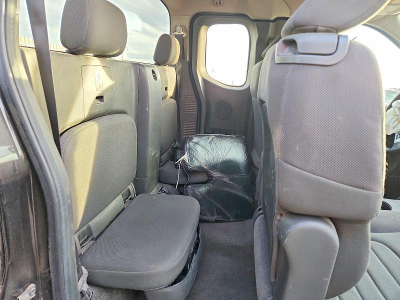 2014 Nissan Frontier s