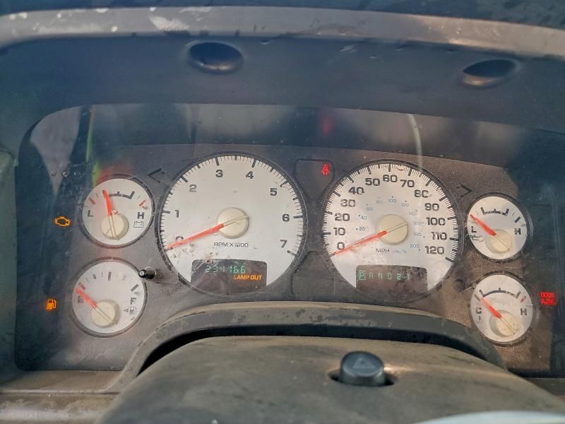 2004 Dodge Ram 1500 st