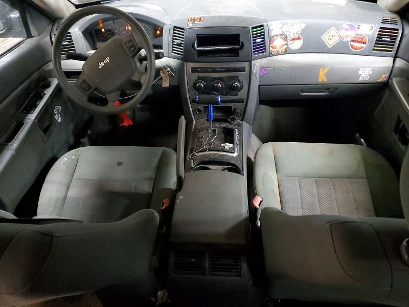 2006 Jeep Grand Cherokee Laredo