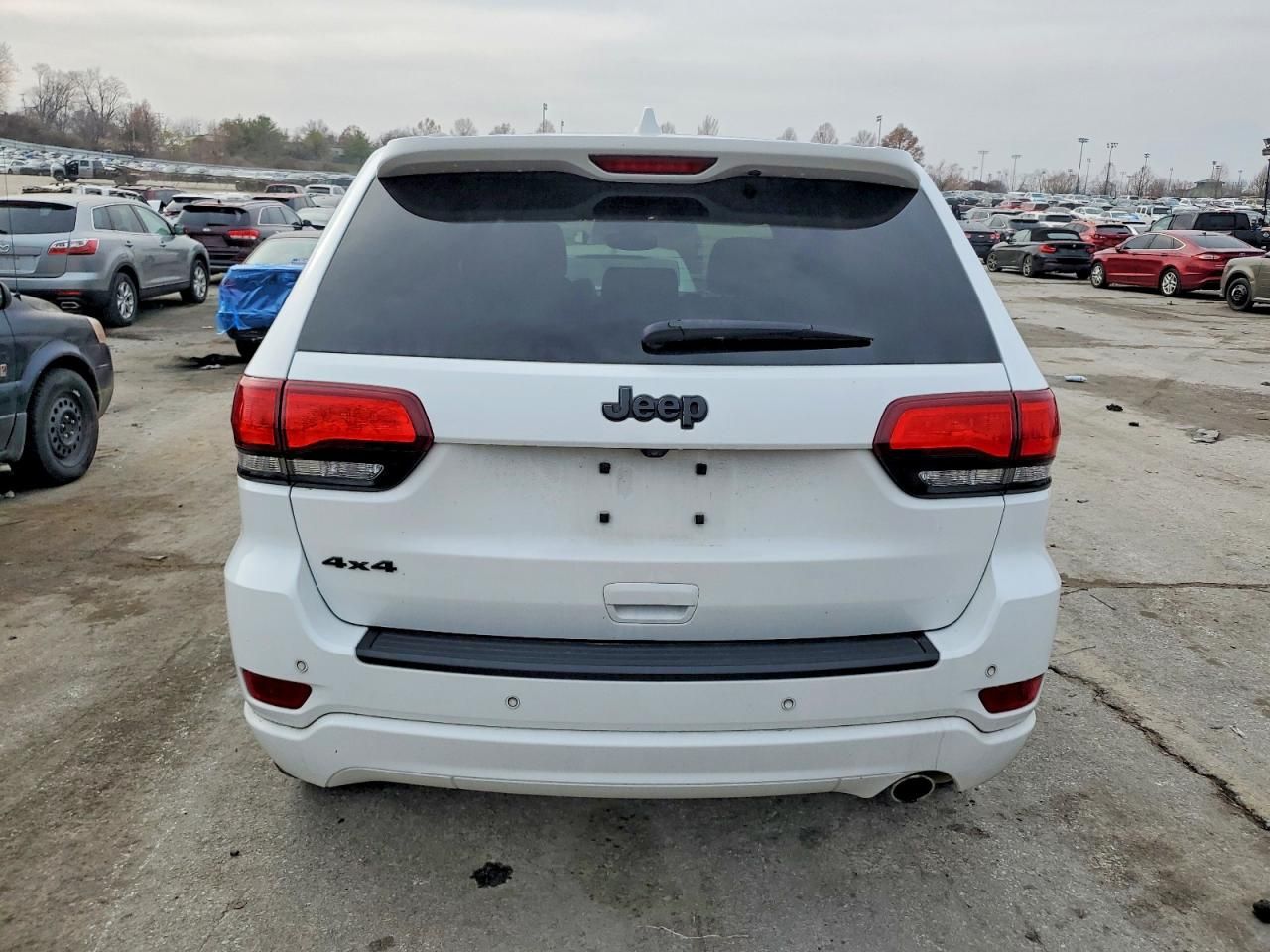2020 Jeep Grand Cherokee Laredo