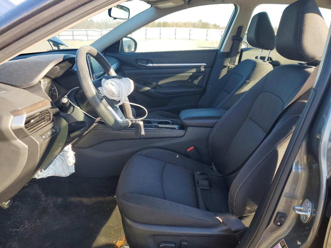 2023 Nissan Altima sv