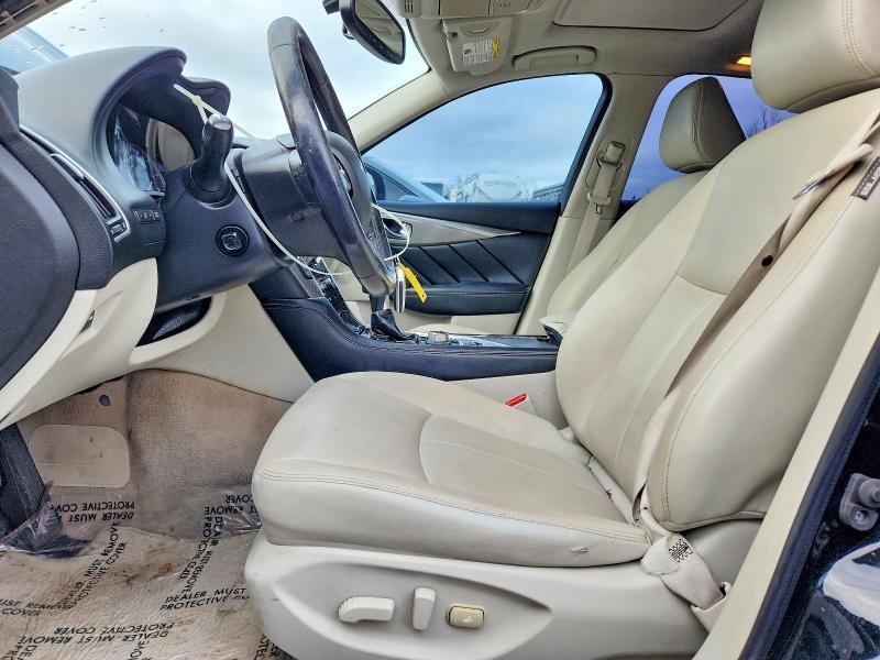 2016 Infiniti Q50 Premium