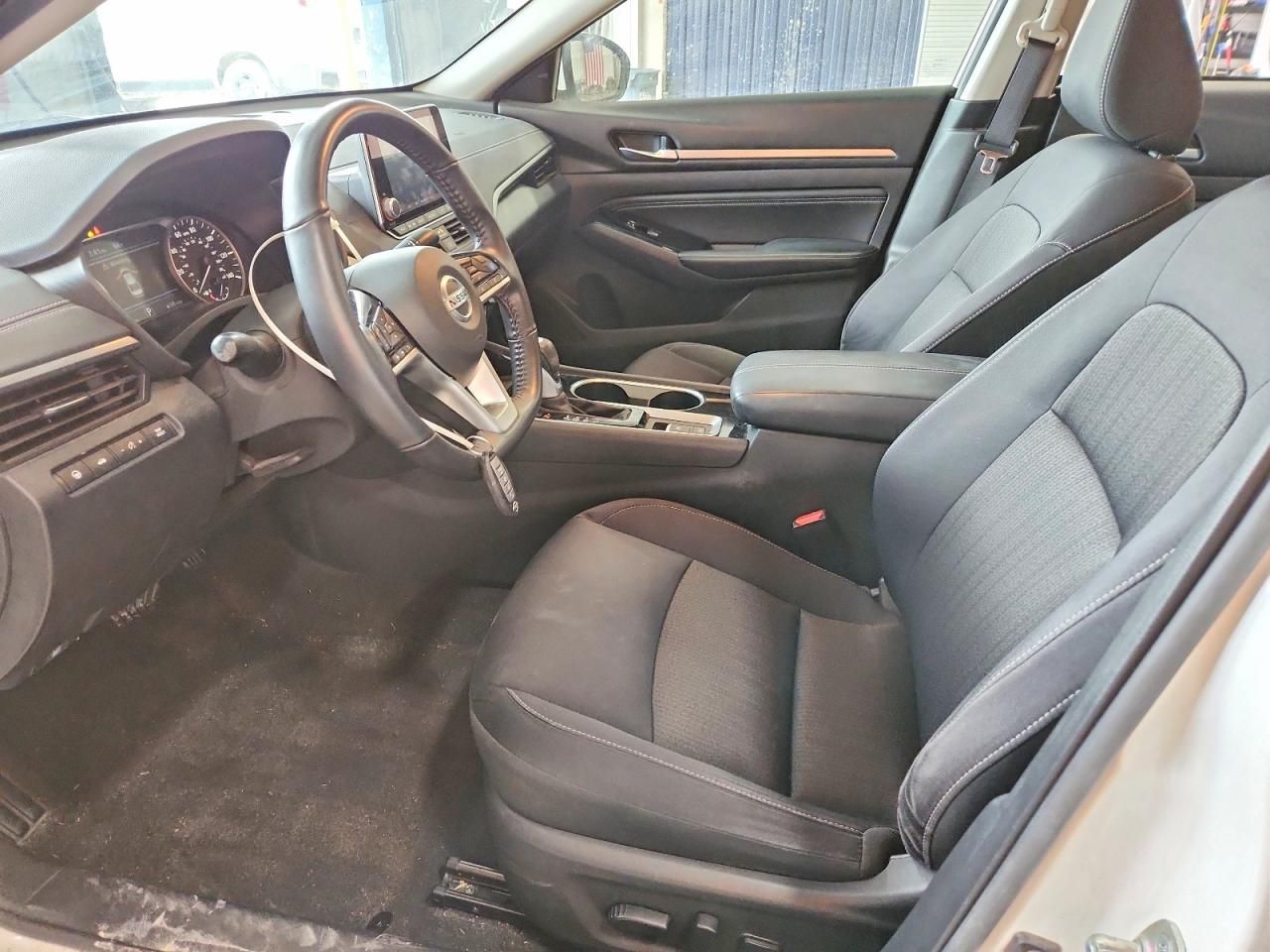 2021 Nissan Altima sv