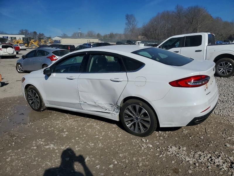 2020 Ford Fusion se