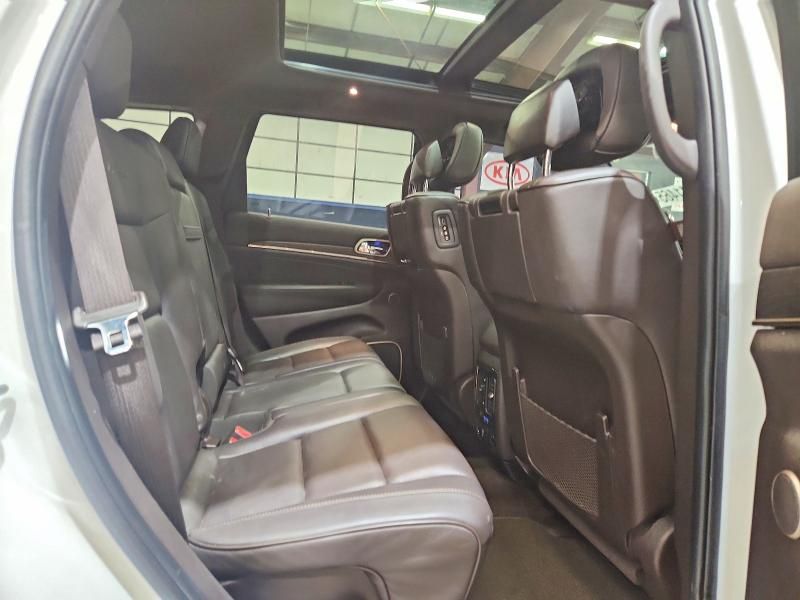 2016 Jeep Grand Cherokee Summit