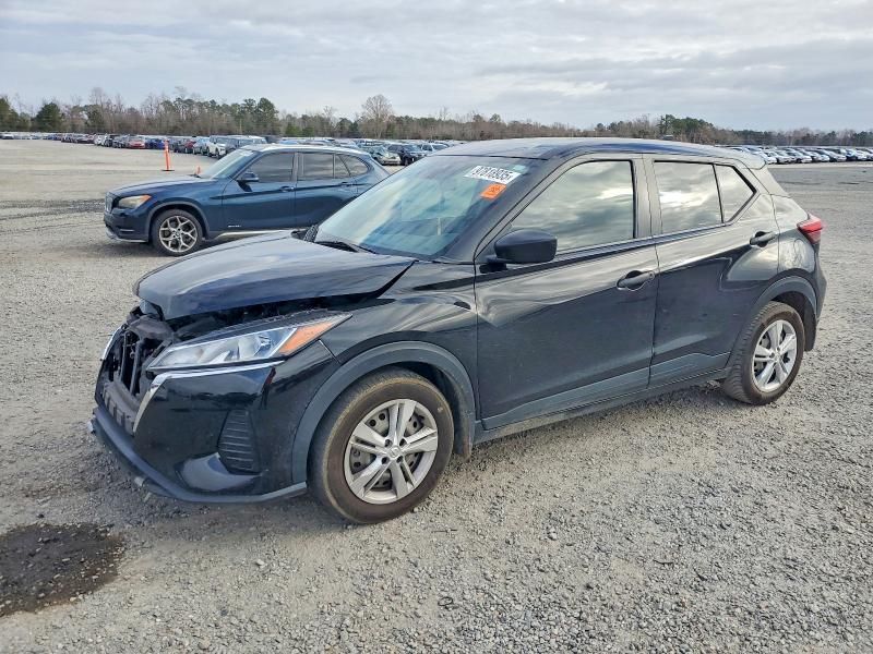 2023 Nissan Kicks s