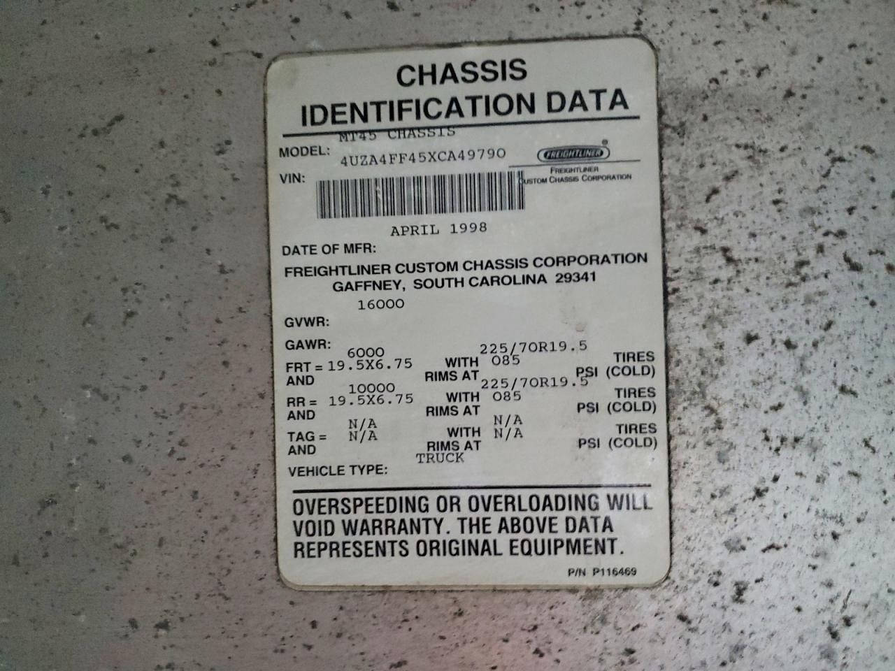 1999 Freightliner MT45 Delivery Truck