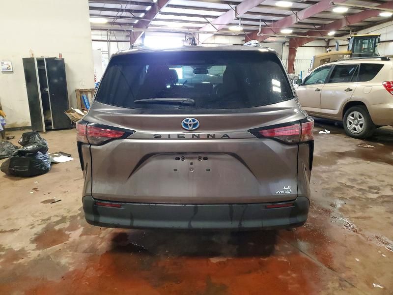 2021 Toyota Sienna le
