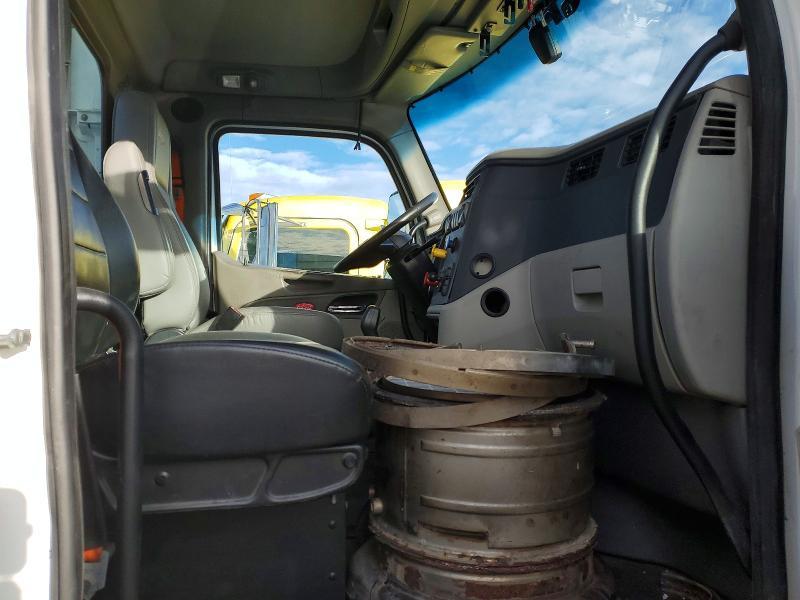 2018 Peterbilt 579 Semi Truck