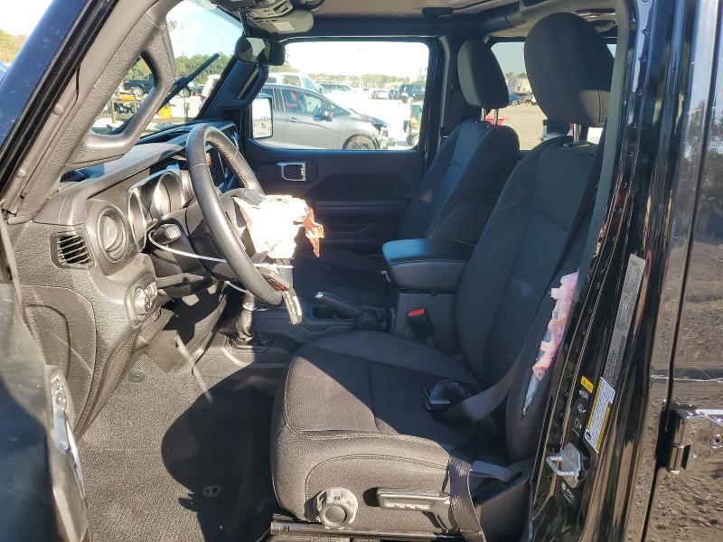 2022 Jeep Gladiator Sport