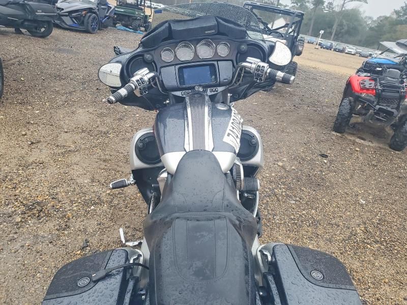 2019 Harley-Davidson Flhxse cvo Street Glide