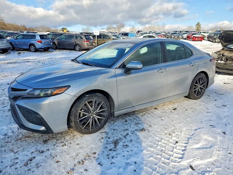 2021 Toyota Camry se