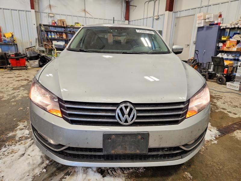 2013 Volkswagen Passat sel