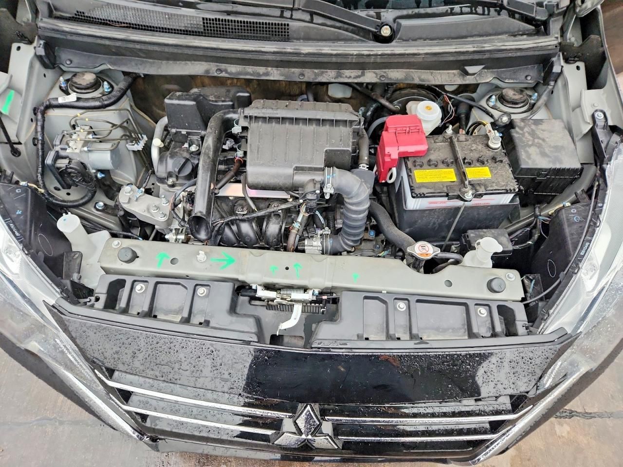 2024 Mitsubishi Mirage es