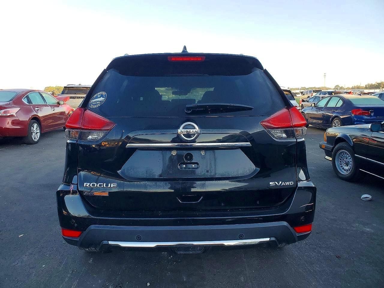 2020 Nissan Rogue sv