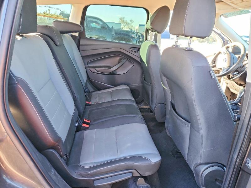 2017 Ford Escape s