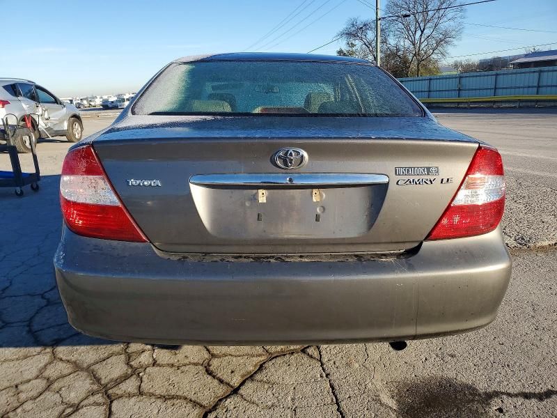 2004 Toyota Camry le