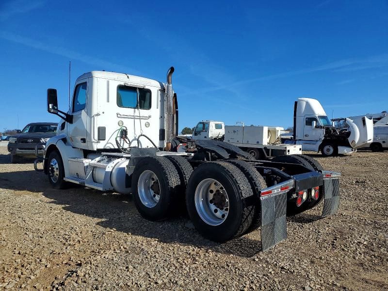 2016 Pntw 579-Semi Truck