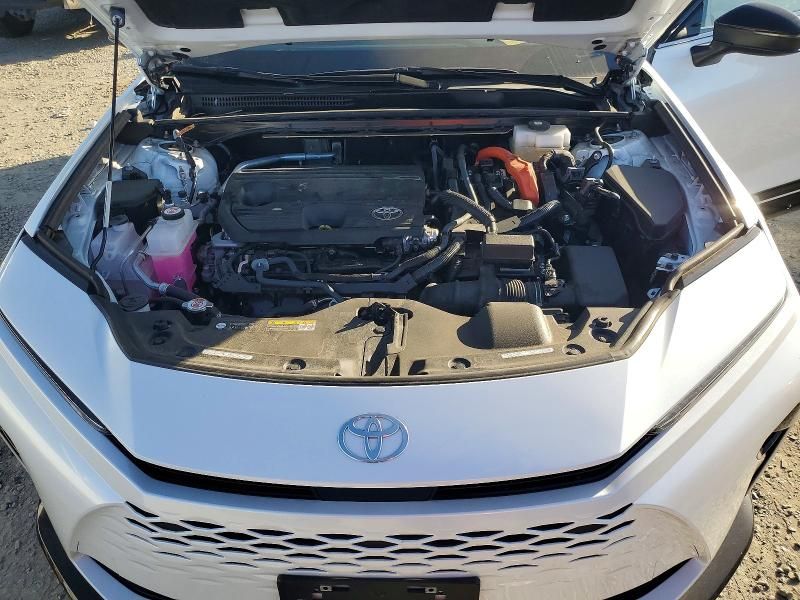 2025 Toyota Crown Signia xle