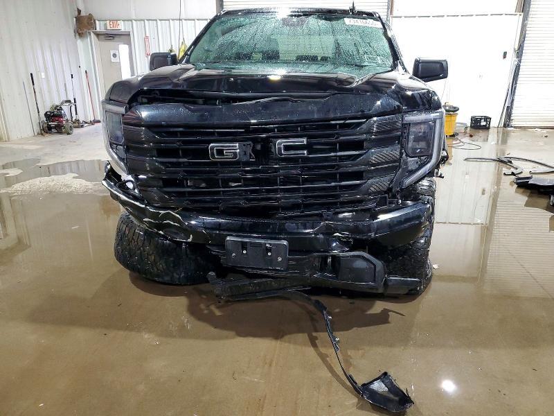 2023 GMC Sierra K1500 Elevation