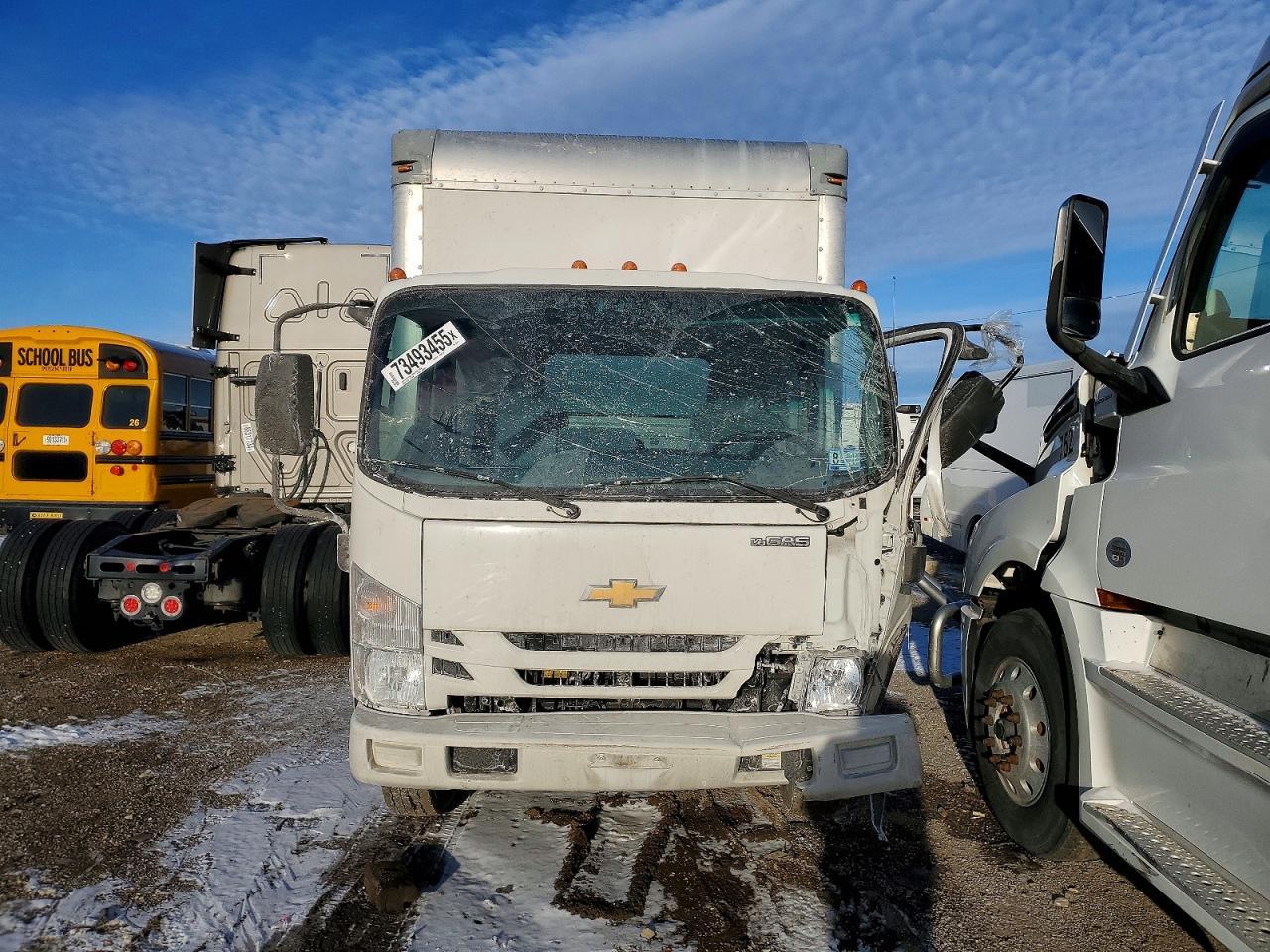 2016 Chev Rolet 4500 BOX Truck