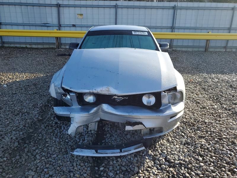2005 Ford Mustang gt