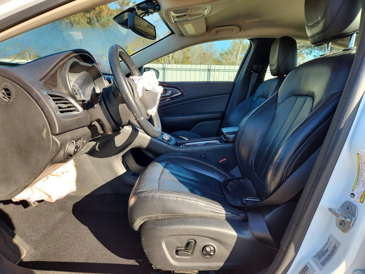 2015 Chrysler 200 c