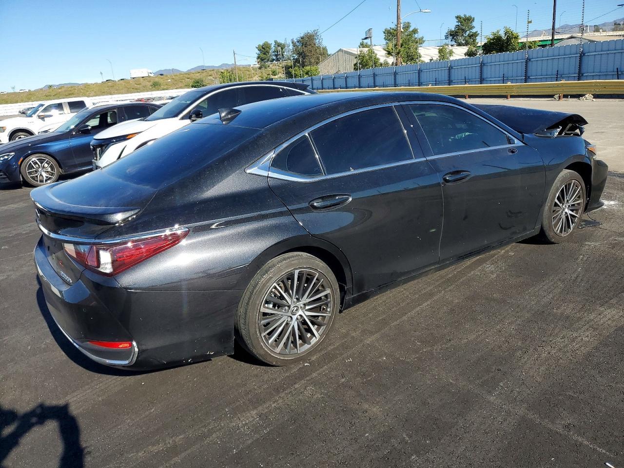 2025 Lexus Es 300h Base