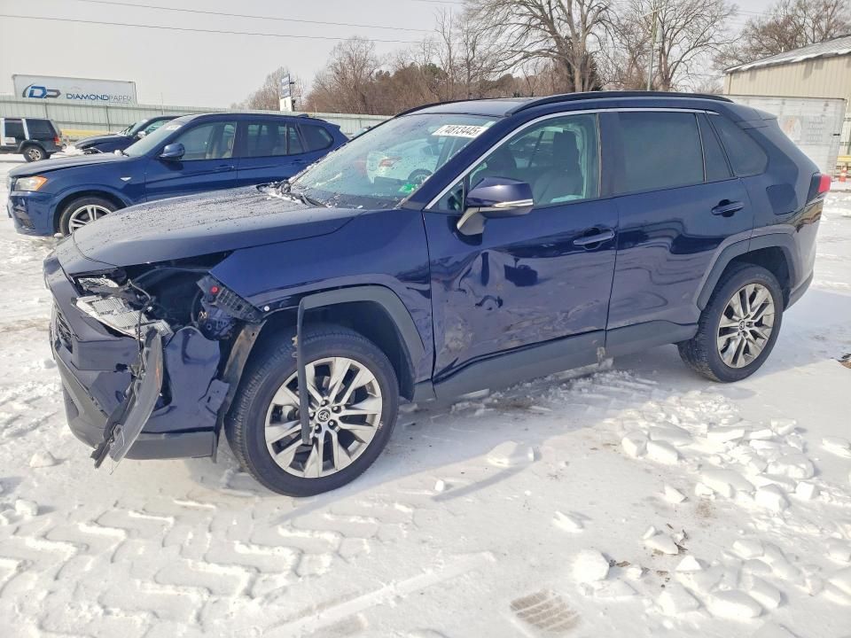 2020 Toyota Rav4 xle Premium