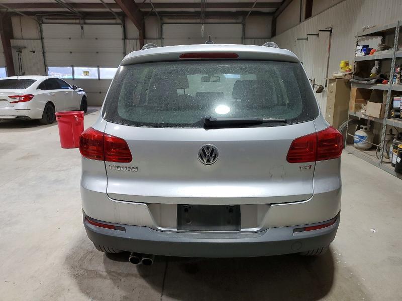 2017 Volkswagen Tiguan s