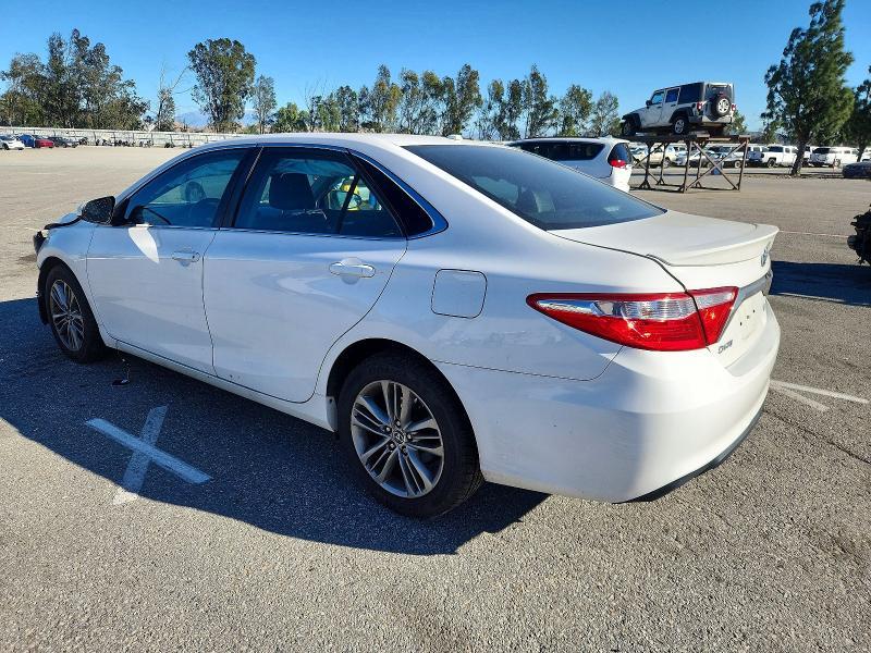 2015 Toyota Camry le