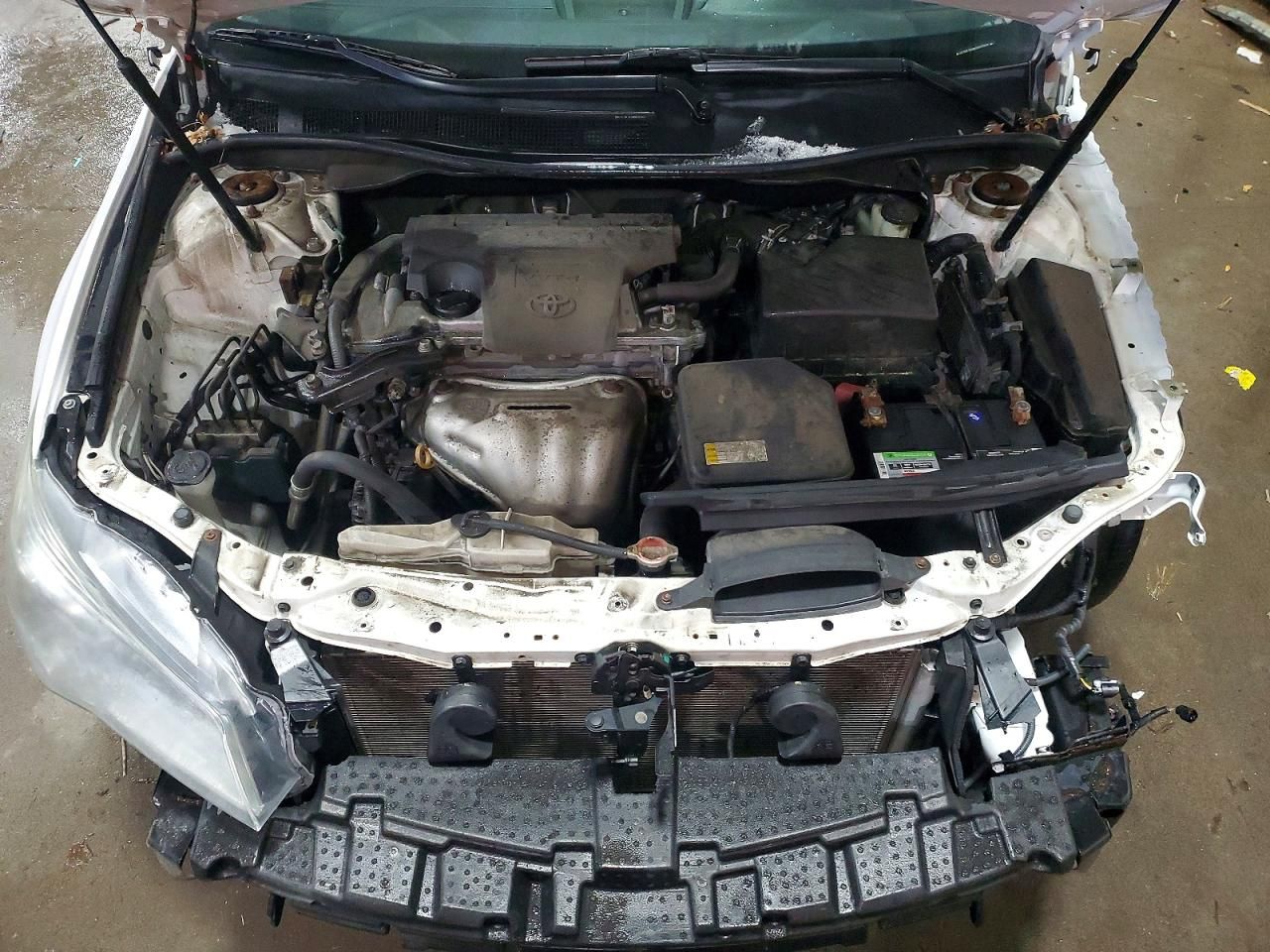 2016 Toyota Camry le