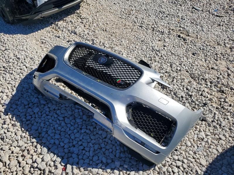 2017 Jaguar F-pace First Edition