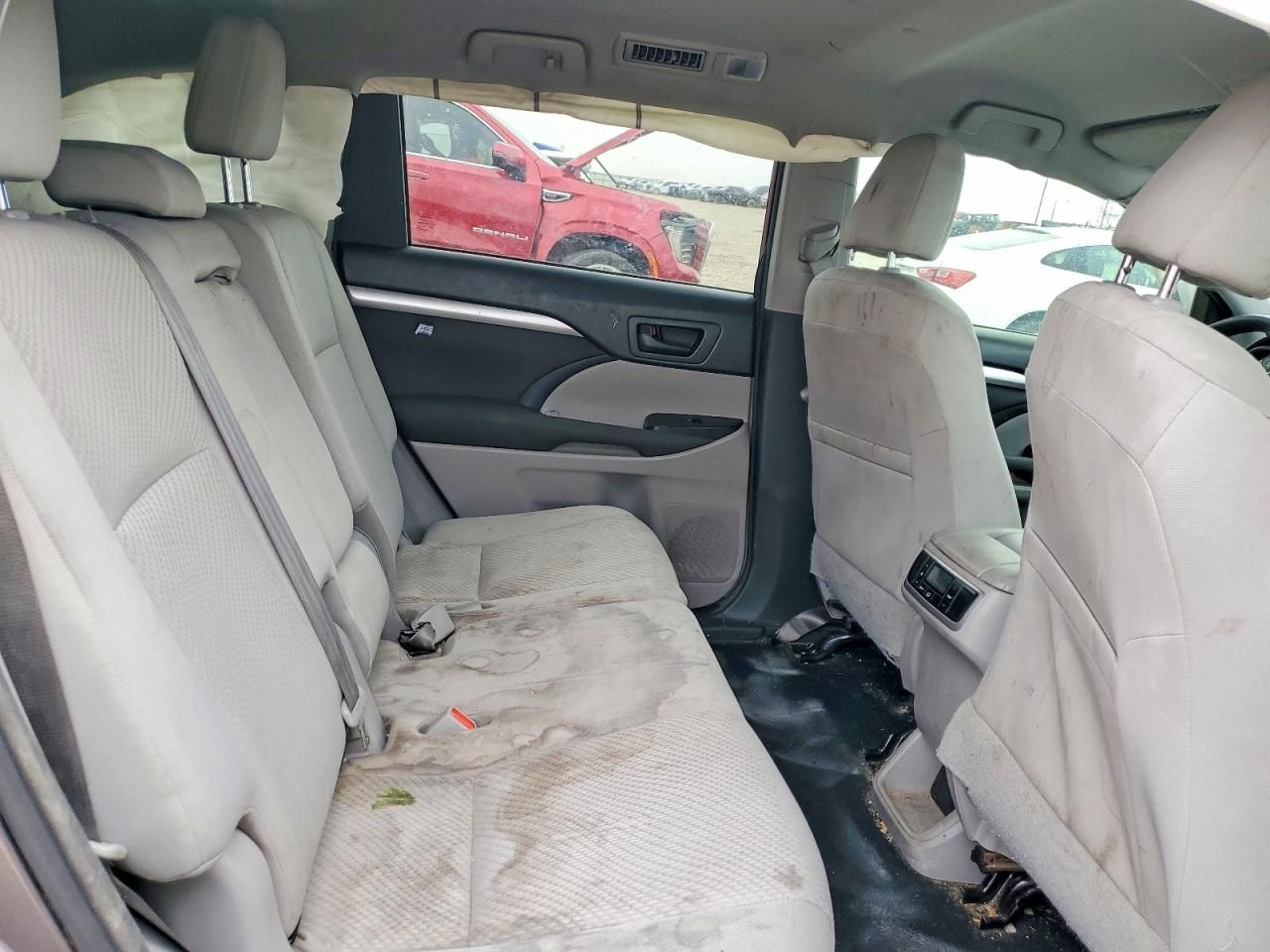 2017 Toyota Highlander le