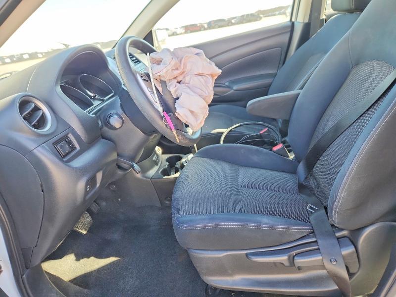 2017 Nissan Versa 1.6 sv