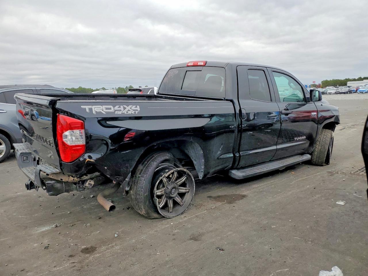 2018 Toyota Tundra SR5
