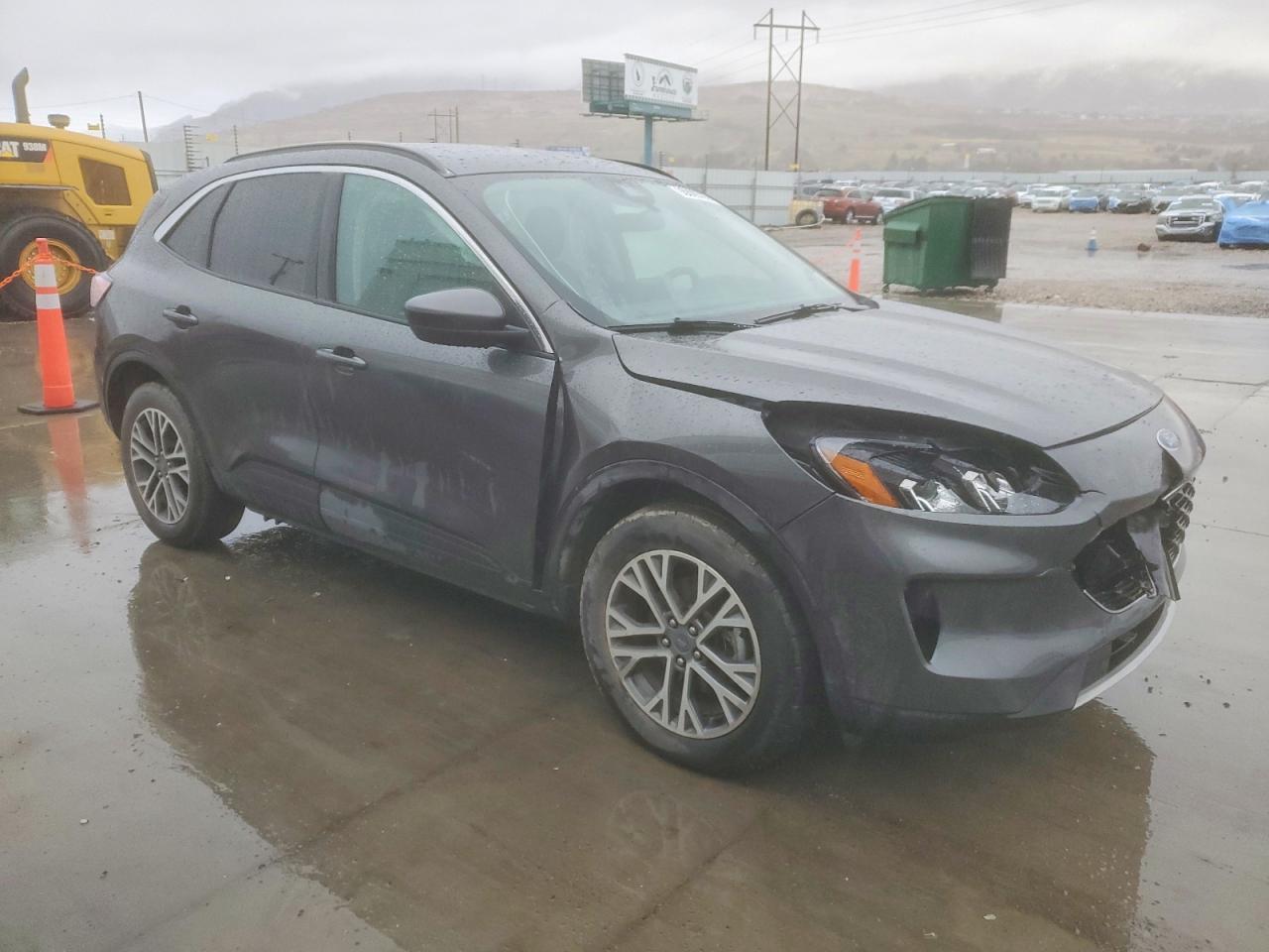 2020 Ford Escape sel